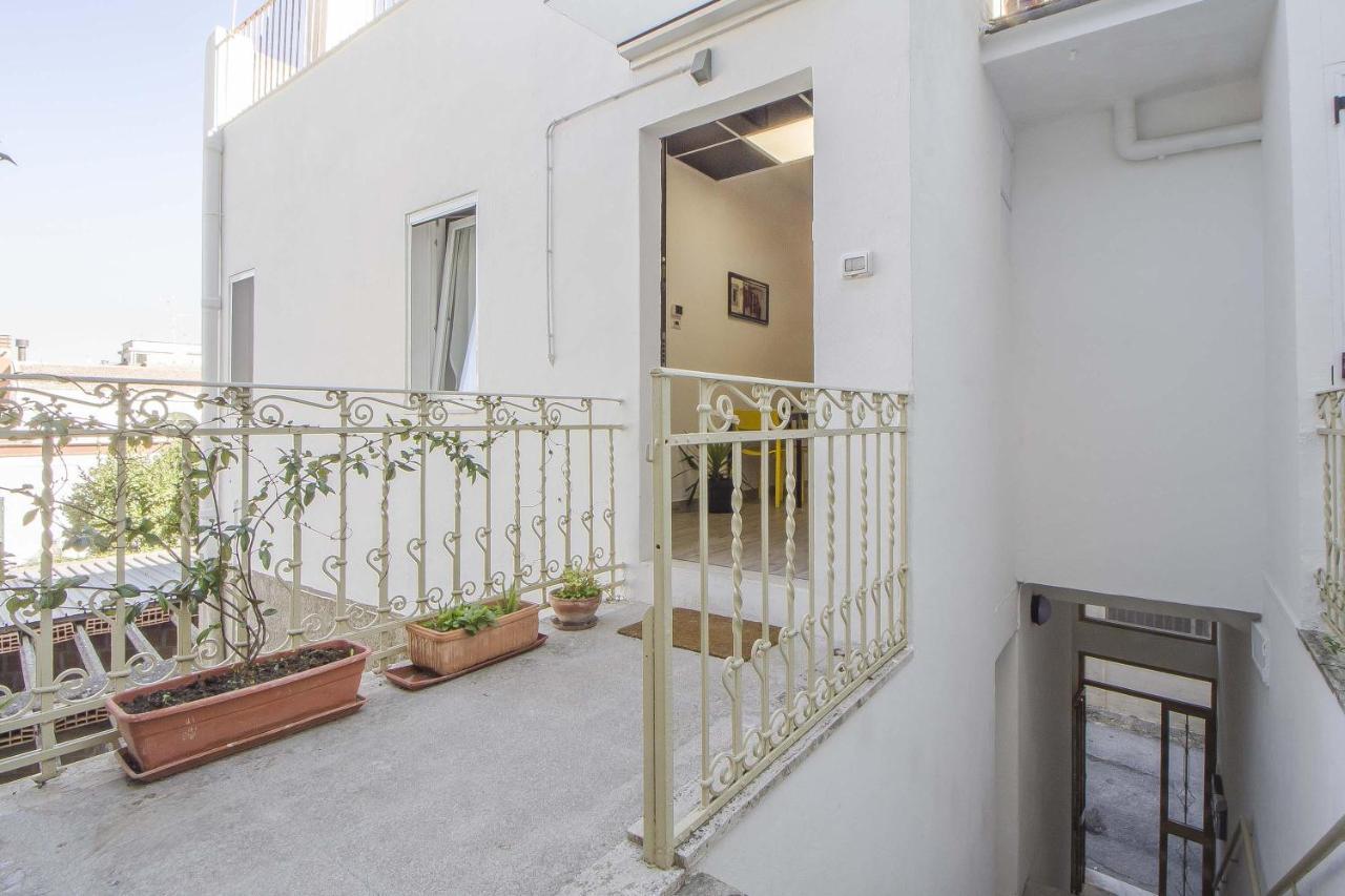 Le Dimore In Centro Con Parcheggio E Self Check-In Matera Kültér fotó